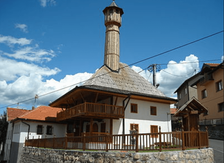 Bajram namaz klanjan u Tuzli