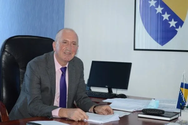 Direktor UKC-a Tuzla: Postoji i dobra strana što ćemo posljednji dobiti vakcinu