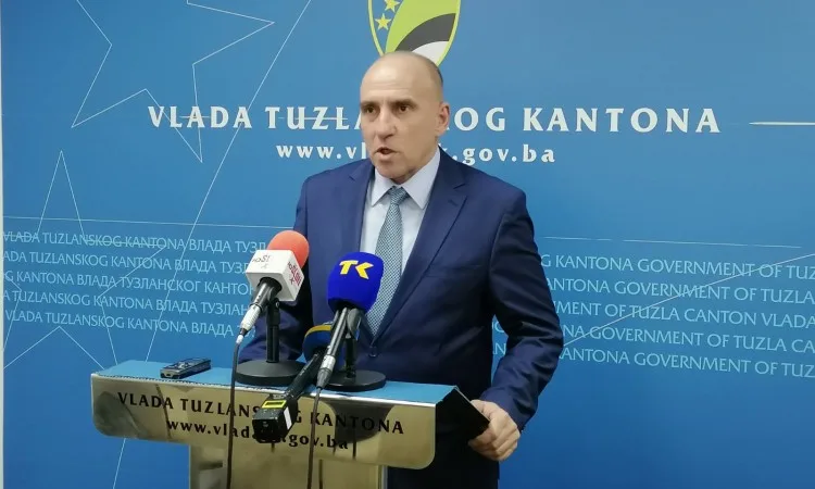 Premijer Tuzlanskog kantona Denijal Tulumović podnio ostavku