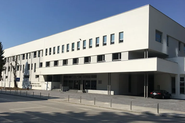 Određen pritvor Alžircu koji je čakijom izbo svog sunarodnjaka u Tuzli