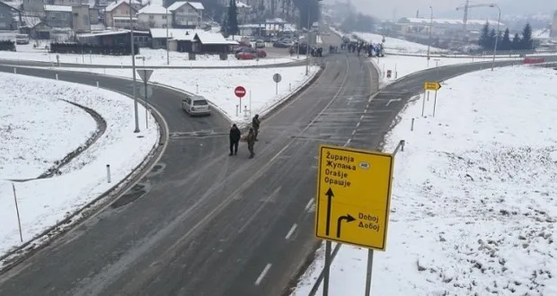 Na Šićkoj petlji obustavljen saobraćaj zbog saobraćajne nezgode