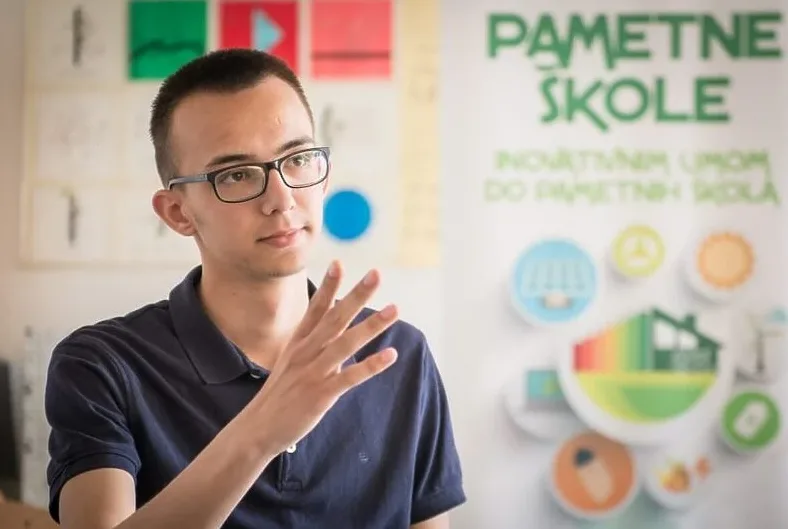 Salko Užičanin, tuzlanski mladi inovator osmislio grijanje koje radi isključivo na sunčevu energiju