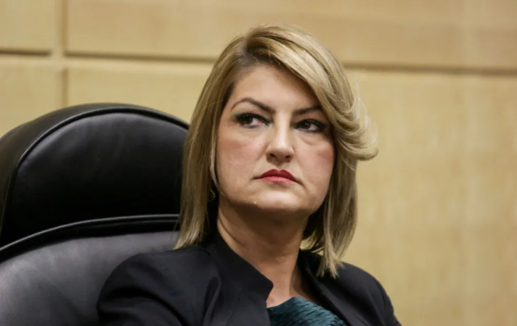 Tuzla: Vesna Švancer osuđena za zloupotrebu položaja i prevaru