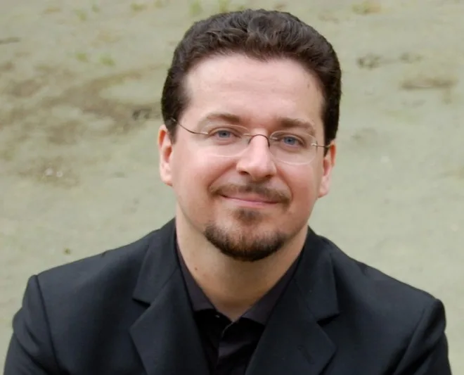 Dejan Ivanović, tuzlanski virtuoz na gitari
