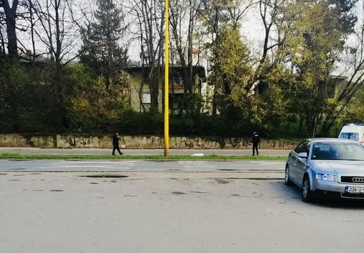 U saobraćajnoj nesreći u Tuzli poginuo pješak