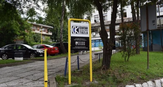 Projekcije filmova na Kamernoj sceni Doma mladih u Tuzli