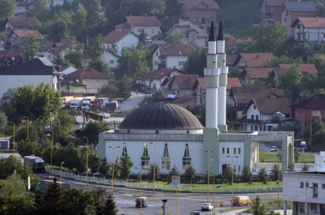 Centralna bajramska svečanost u Džamiji Kralja Abdulaha u Tuzli