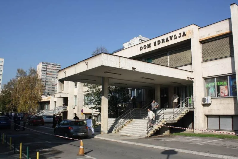 U Tuzli potvrda o preležanoj koroni košta 10 KM