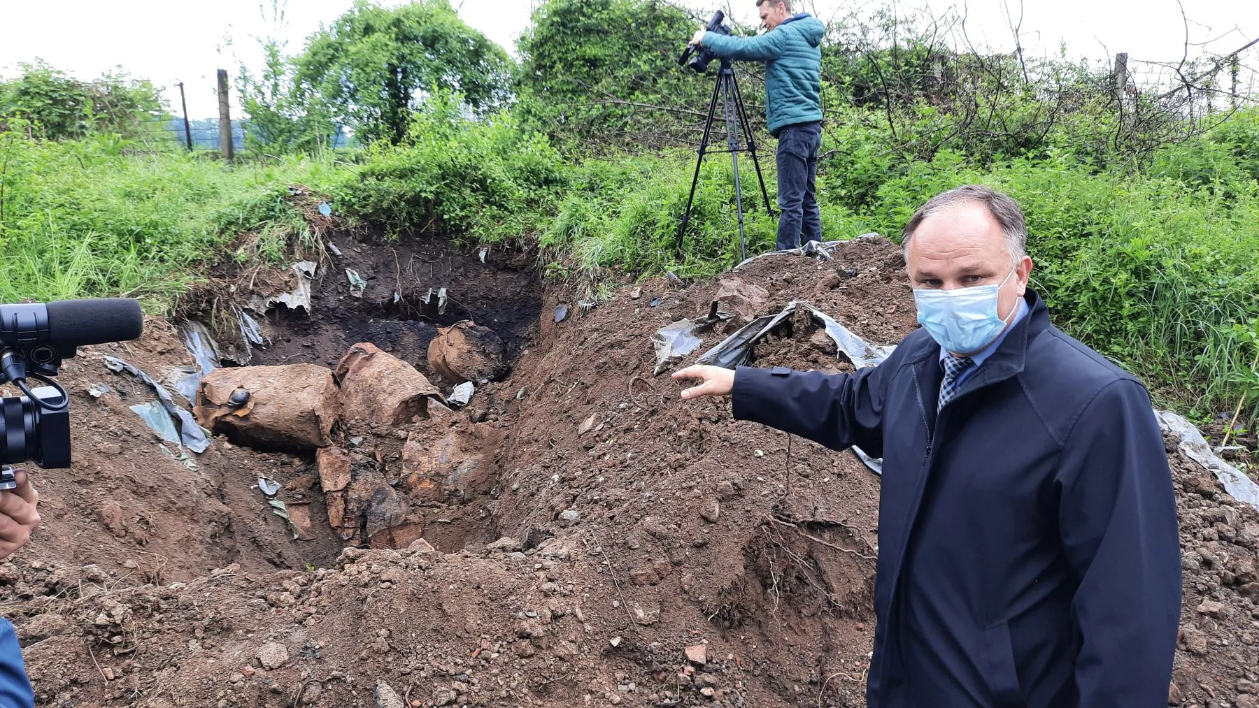 U Tuzli pronađene velike količine opasnog otpada