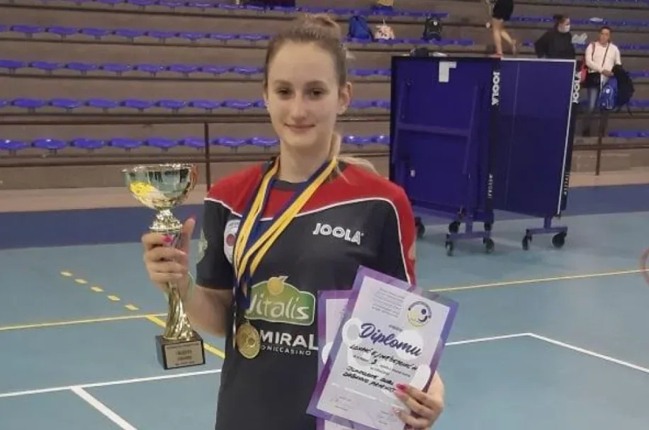 Tuzlanska stonoteniserka Ema Lovrić juniorska prvakinja BiH