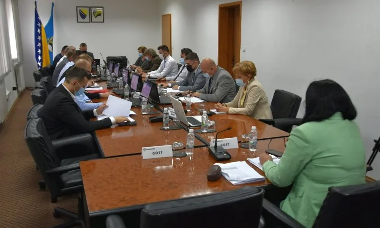 Planirana raspodjela novih milion KM za kapitalne projekte u TK