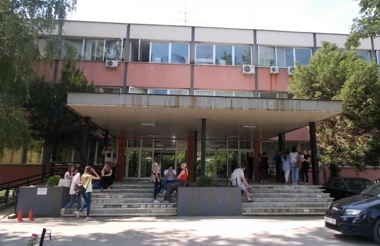 Studenti UNTZ-a razgovarali o prenosu više predmeta u narednu akademsku godinu