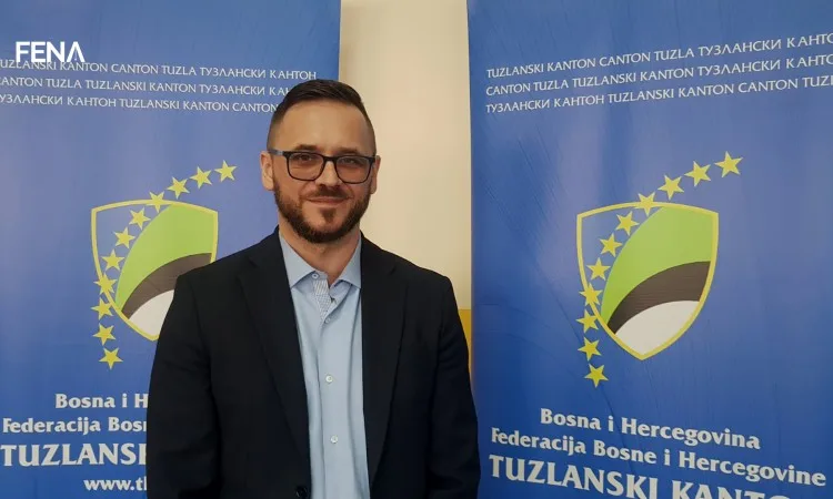 Vlada TK poziva na organizaciju vakcinacije studenata