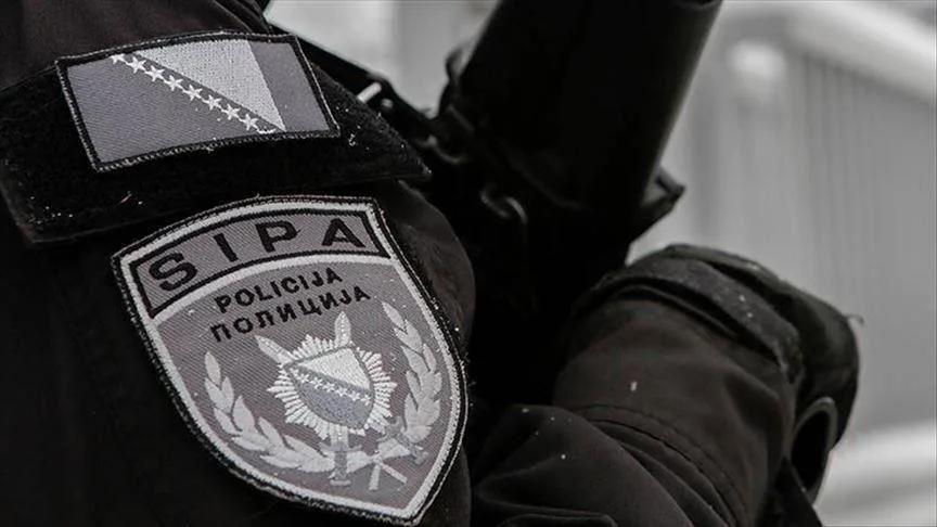 SIPA pretresa Američki univerzitet u Tuzli, oduzima dokumentaciju