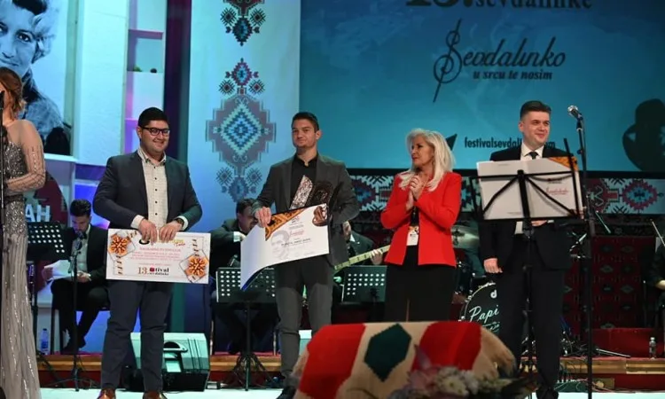 Festival sevdalinke u Tuzli: Hamza Šantić dobitnik Plakete Safet Isović