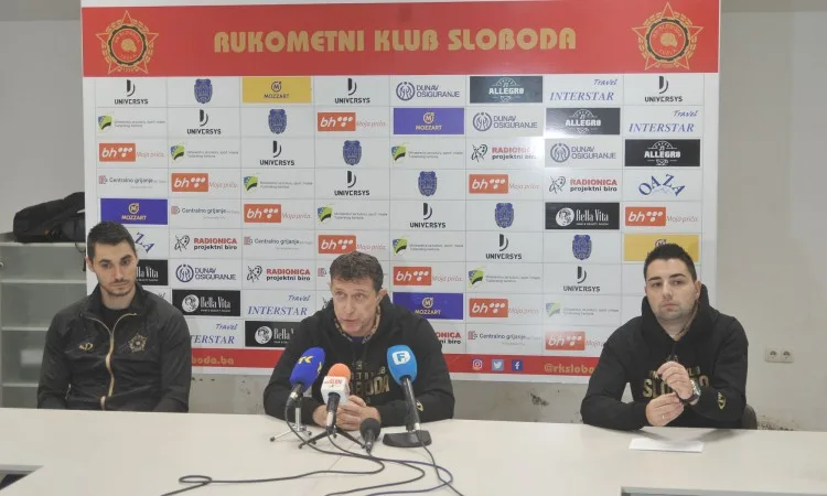 Rukometaši Slobode dočekuje Gradačac
