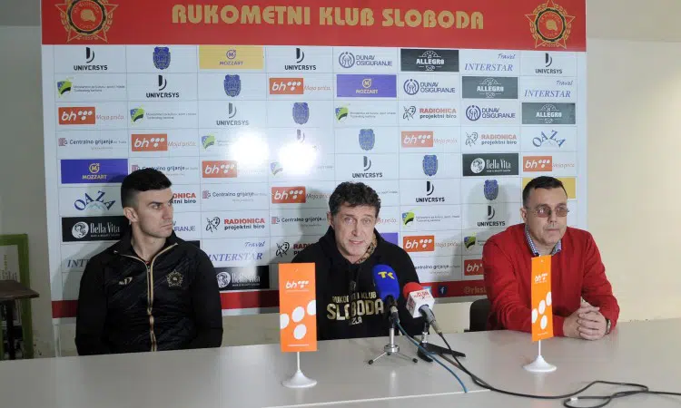Rukometaši Slobode u derbiju polusezone dočekuju Borac m:tel