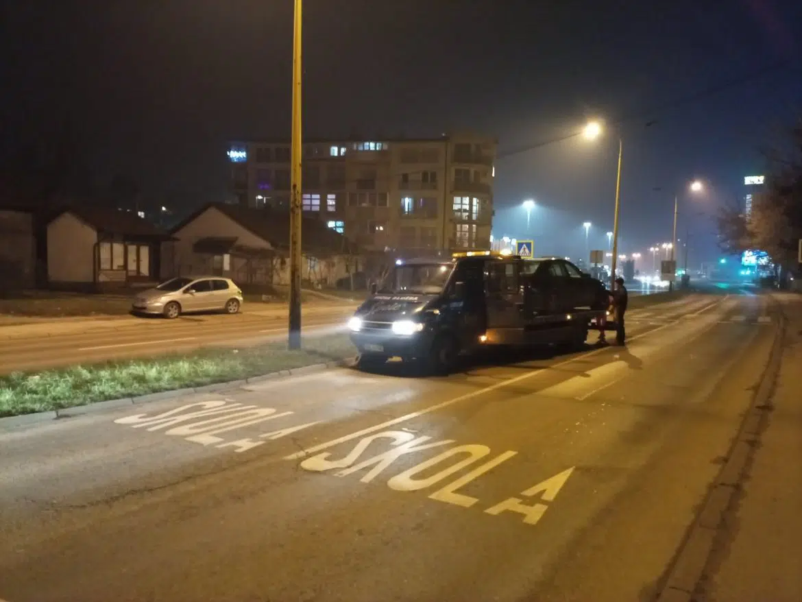 Teška saobraćajna nesreća u Tuzli, povrijeđene tri osobe