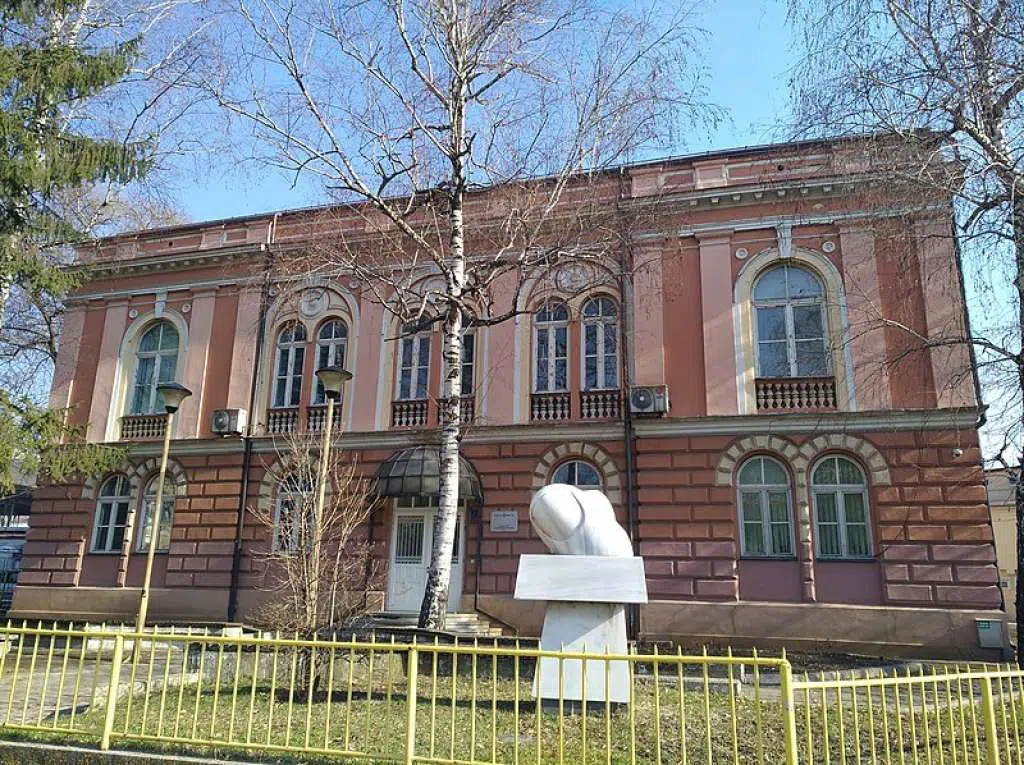 Studenti u Tuzli pomažu svojim kolegama u plaćanju školarine
