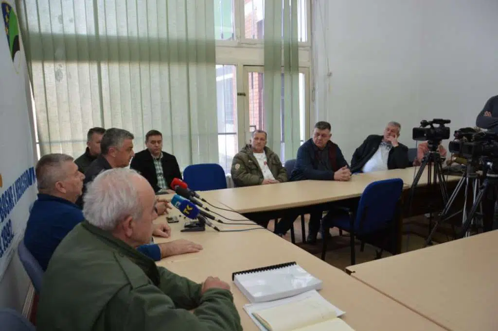 Koordinacija boračkih saveza Tuzlanskog kantona poziva institucije vlasti da zaštite bh. građane