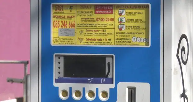 U Tuzli uskoro plaćanje parkinga SMS porukom