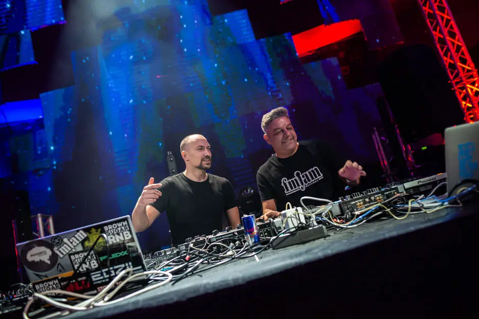 Brown Sugar RnB otvara Sky Summer Stage koncept zabava na krovu Tuzlanke