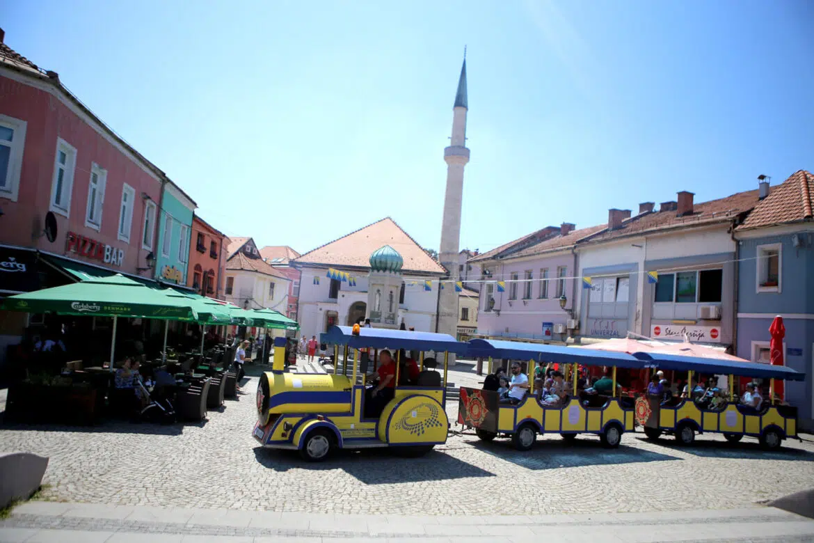Turistički vozić ponovo saobraća Tuzlom
