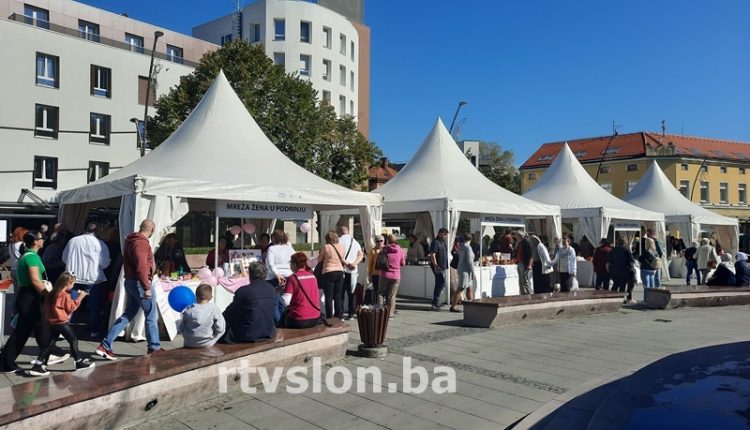 /foto/-u-tuzli-odrzan-sajam-proizvoda-zena-sa-sela