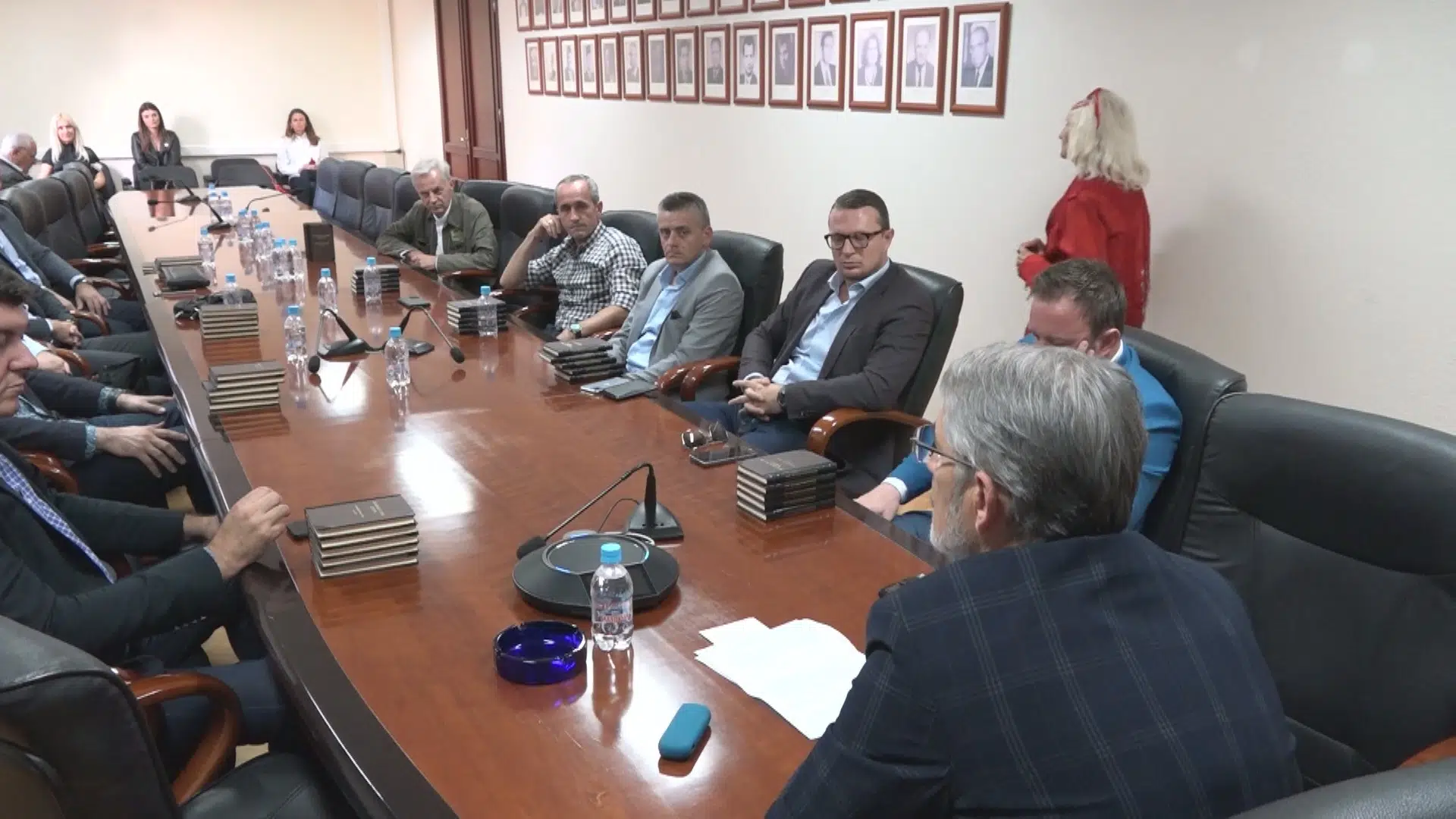 (VIDEO) Gradonačelnik Tuzle upriličio prijem za investitore koje su podržali izgradnju Kuće bosanskog jezika u Tuzli
