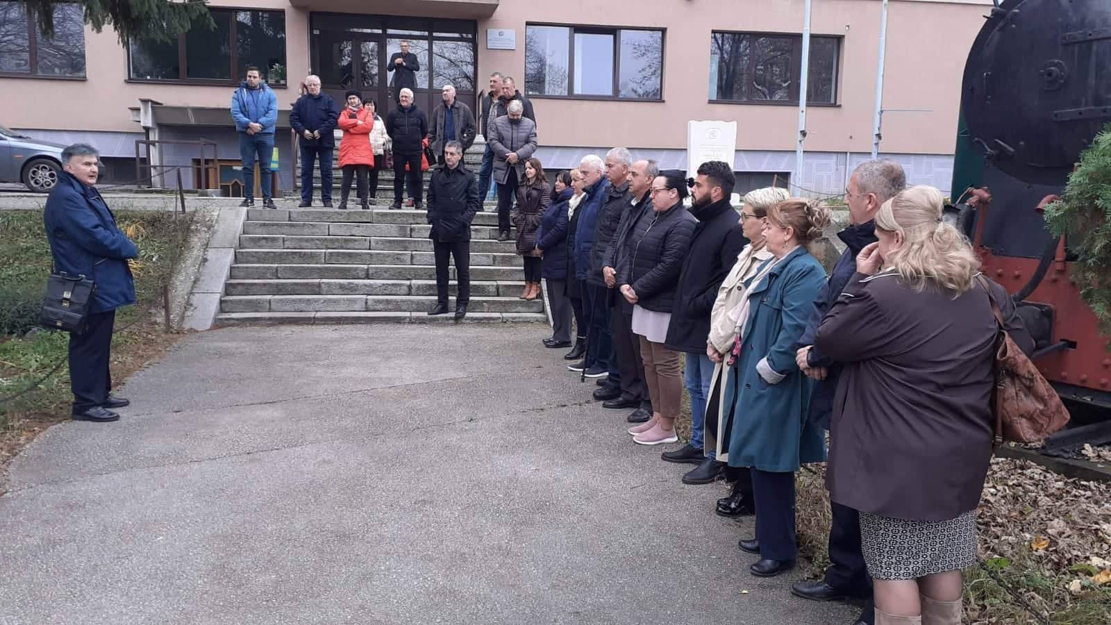 željezničari u tuzli obilježili dan državnosti bosne i hercegovine | .