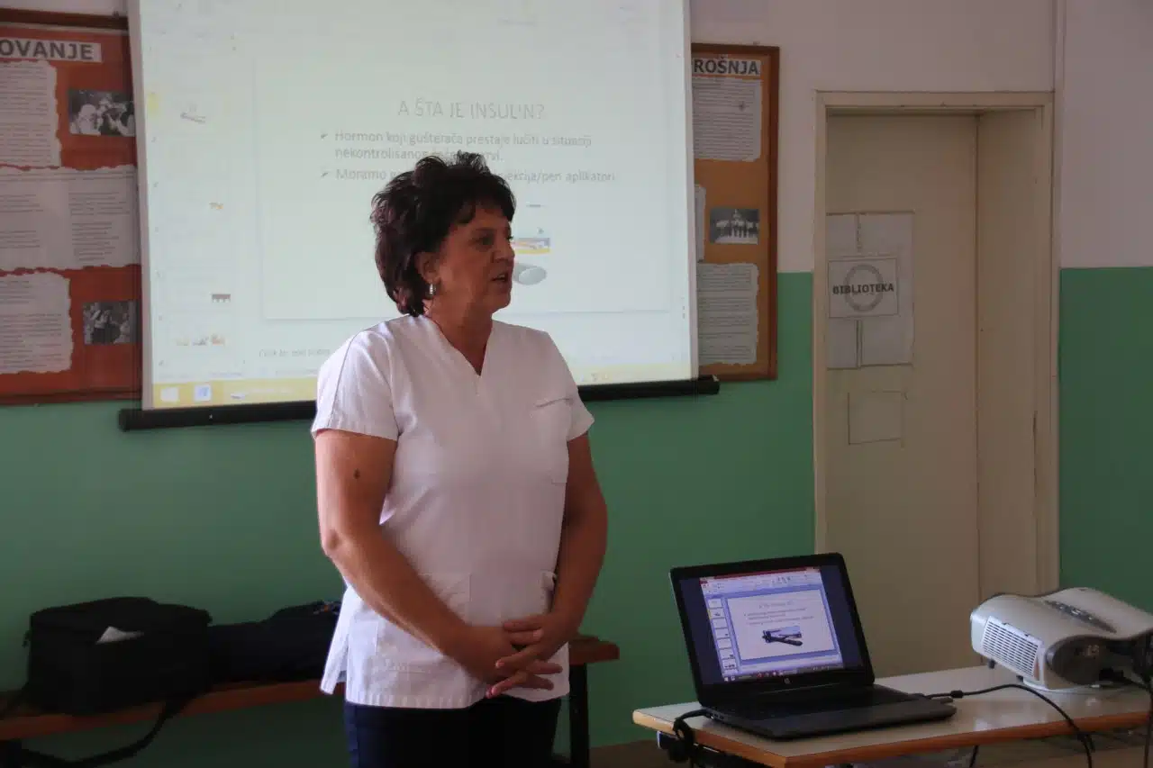 Sapanjskim srednjoškolcima prezentovan dijabetes i prevencija dijabetesa (AUDIO+FOTO)