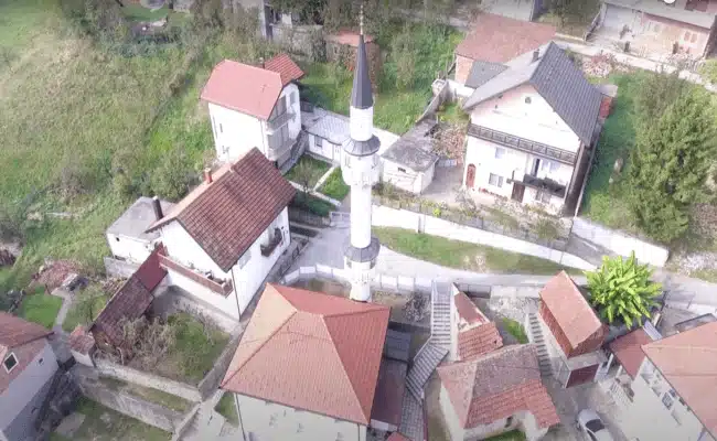 Obnovljena Mahalska džamija u St.Teočaku (VIDEO)