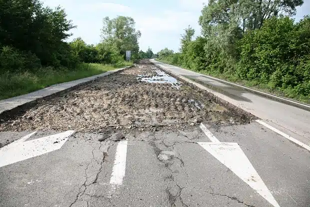 Odgođeni radovi na sanaciji puta prema Gradini