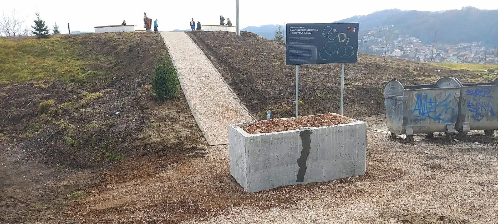 Autom na novootvoreni vidikovac Kicelj, osuda vandalizma i brza reakcija gradskih službi (FOTO)