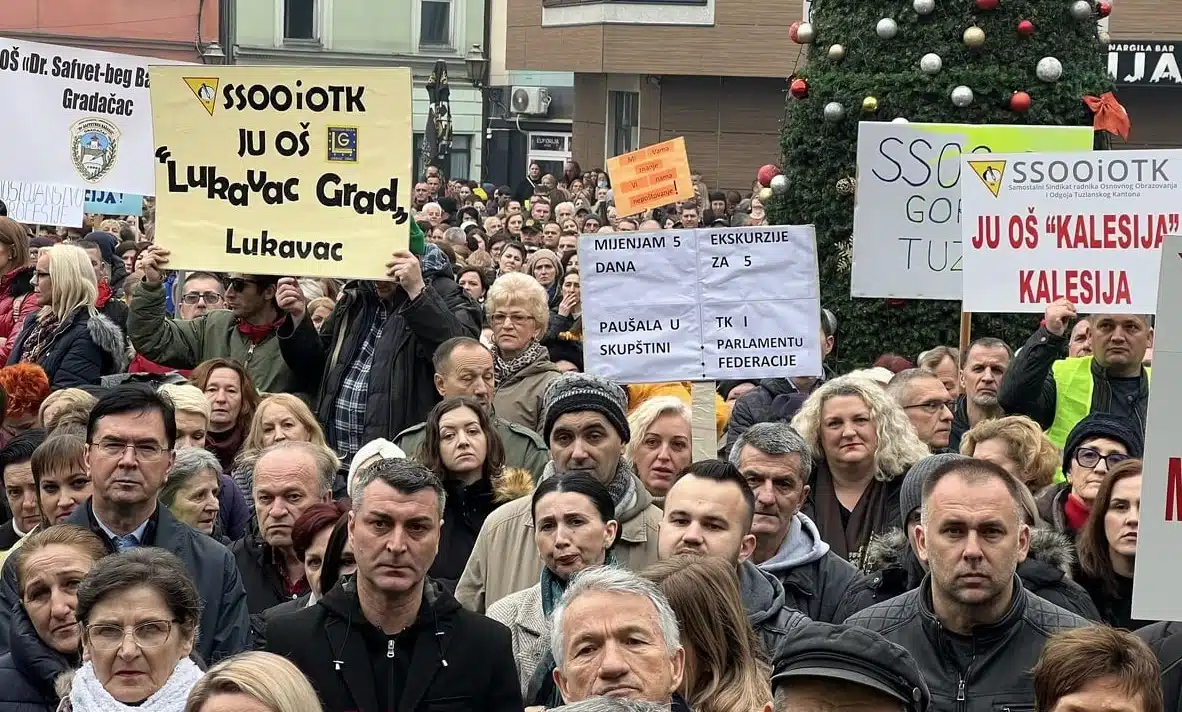 Mirnes Ajanović podržao proteste budžetskih korisnika, tvrdi da Vlada TK čini krivično djelo