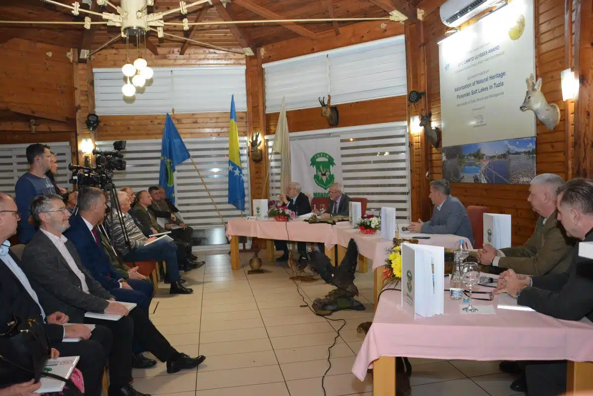 Promovisana Monografija „25 godina Saveza lovačkih društava Tuzlanskog kantona“