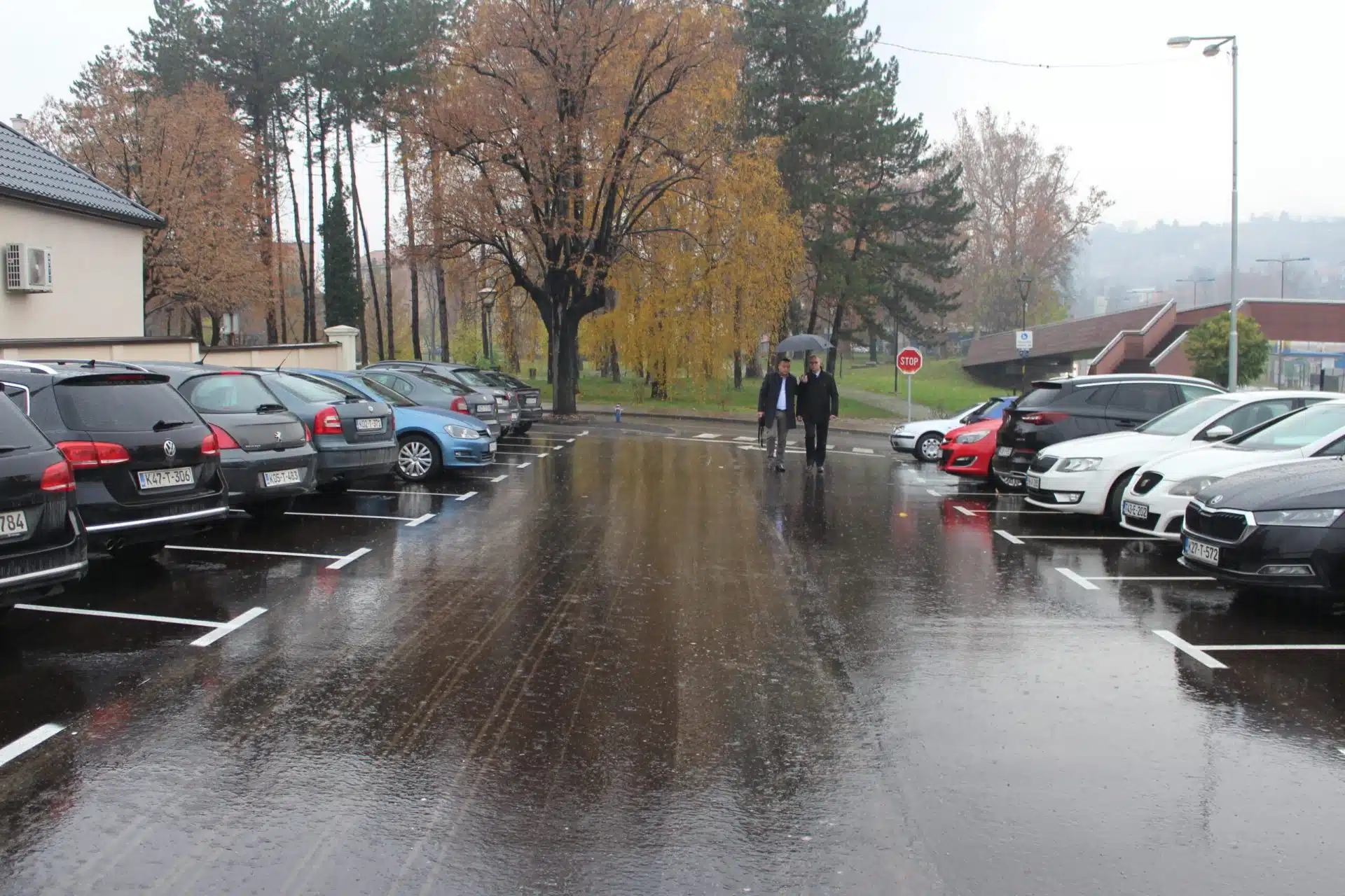 Završena rekonstrukcija parkinga kod Pravoslavne crkve u Tuzli