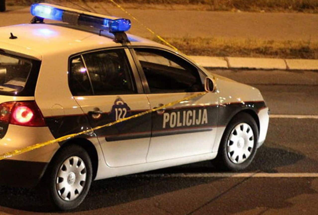 srebrenik: brzom intervencijom policije pronađeno ukradeno vozilo, a počinioci uhapšeni