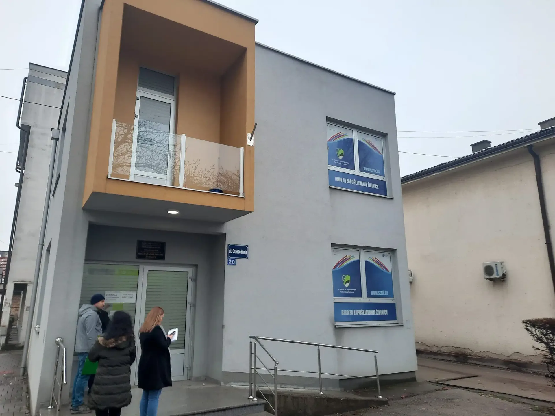 Broj nezaposlenih osoba u Živinicama u opadanju