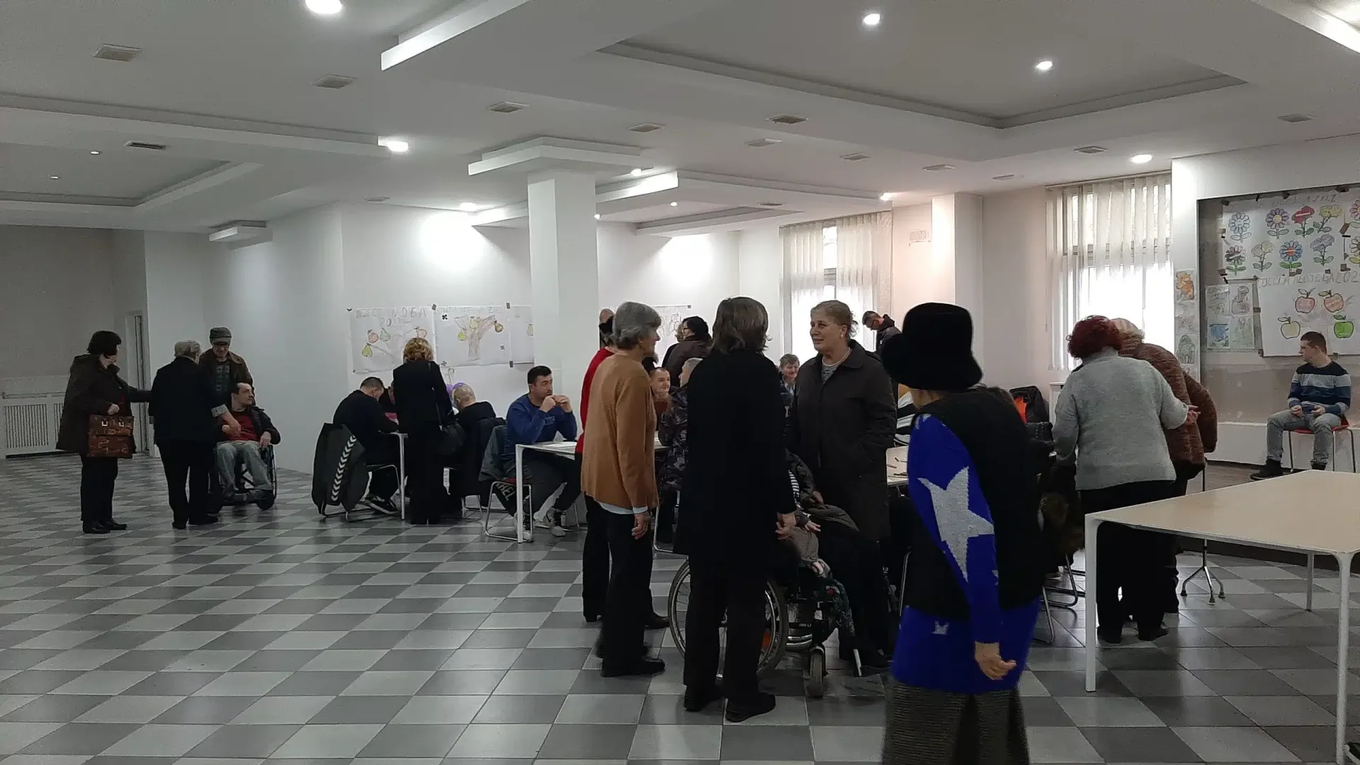 Članice sekcije “Zlatna dob” posjetile Centar “Vrati mi osmijeh” Živinice