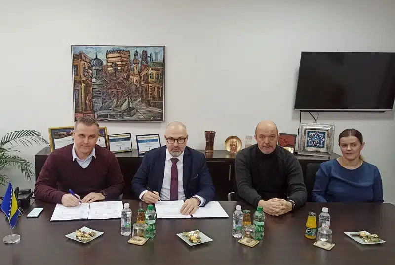Veće plaće i topli obrok za osnovno i srednje obrazovanje u TK