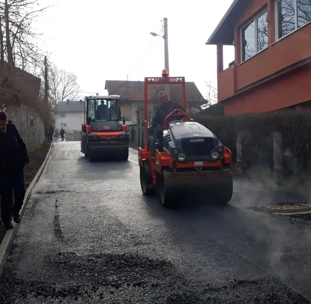 Počeli radovi na asfaltiranju dijela ulice Pavla Goranina u tuzlanskom naselju Kužići