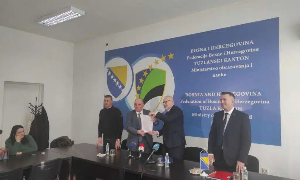 UKC Tuzla upisan u Registar naučno-istraživačkih organizacija | RTVTK