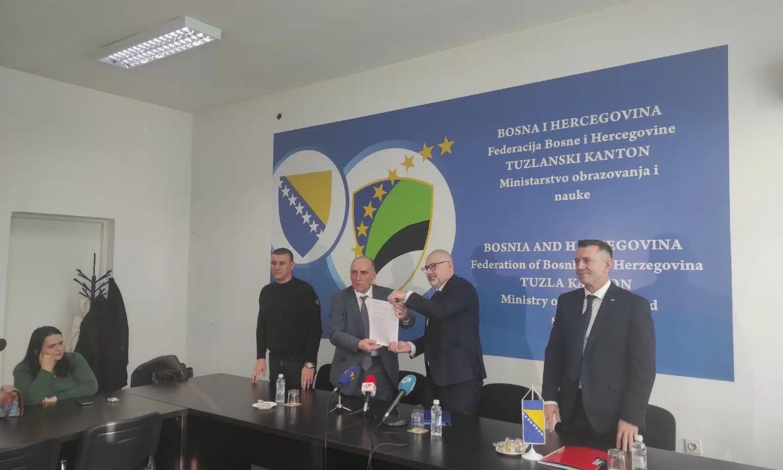 UKC Tuzla upisan u Registar naučno-istraživačkih organizacija | .
