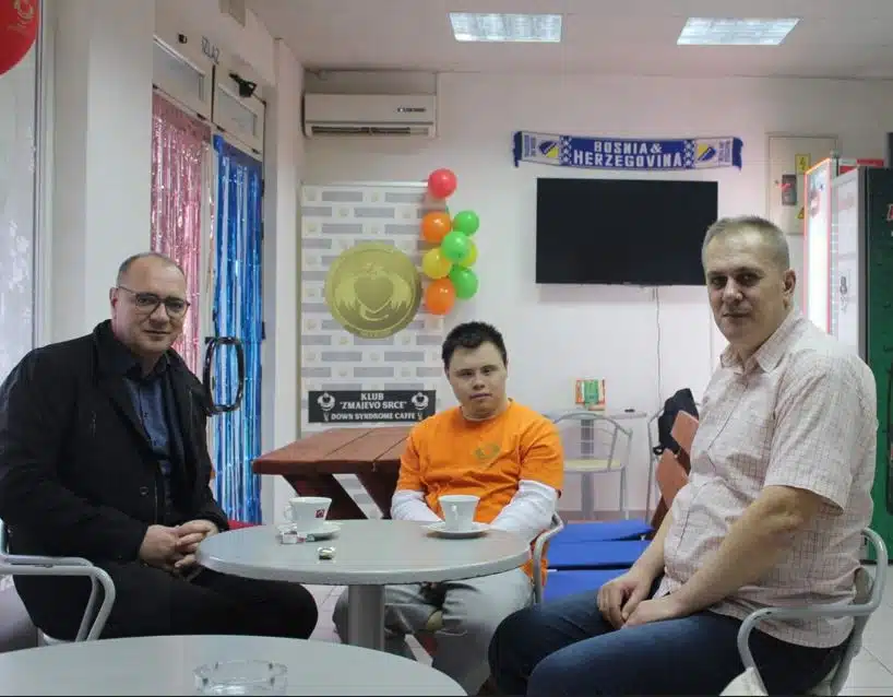 VD gradonačelnika Tuzle Zijad Lugavić posjetio Klub Zmajevo srce | .