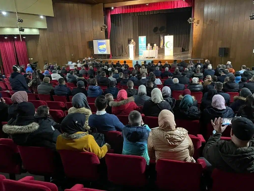 Izvor Selsebil:Održana Javna tribina povodom 1.marta
