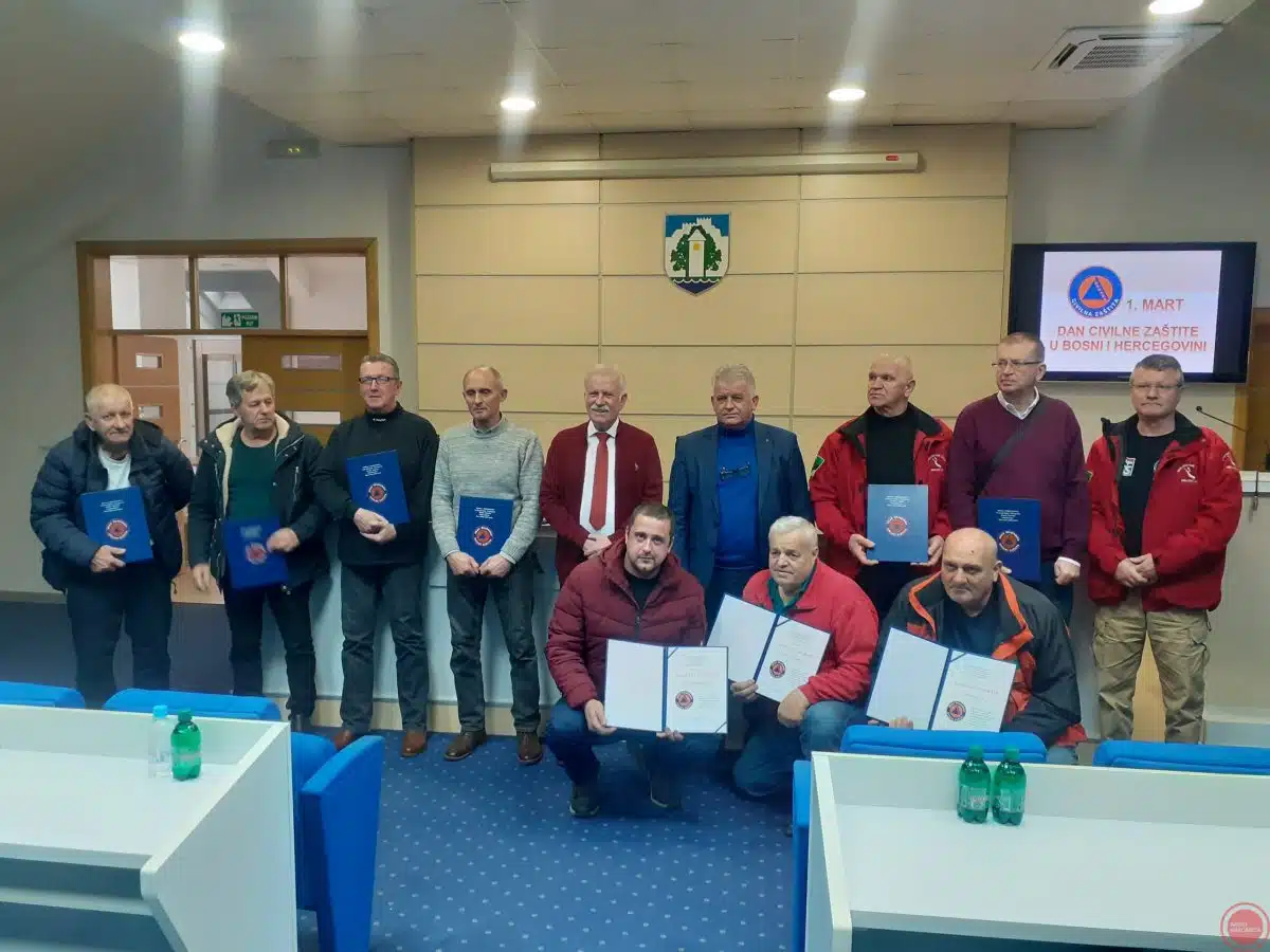 Održana Svečana sjednica Gradskog štaba Civilne zaštite – Radio Gračanica