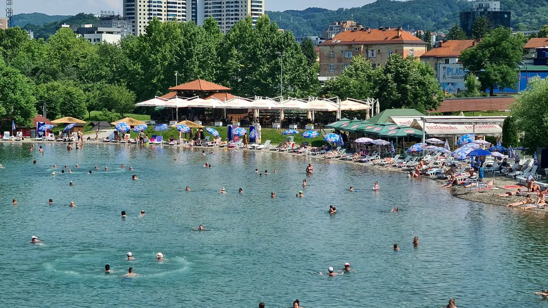 U toku prodaja sezonskih ulaznica za Panonska jezera u Tuzli po akcijskim cijenama