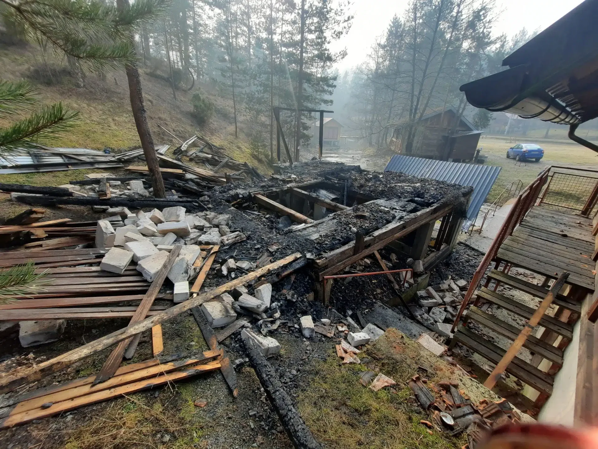 Izgorjela vikendica u naselju Suha