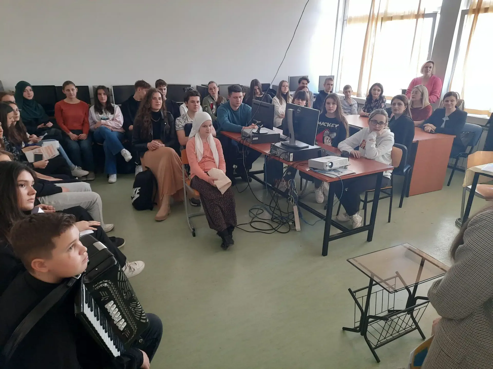 Živiničke srednje škole obilježile Međunarodni dan maternjeg jezika